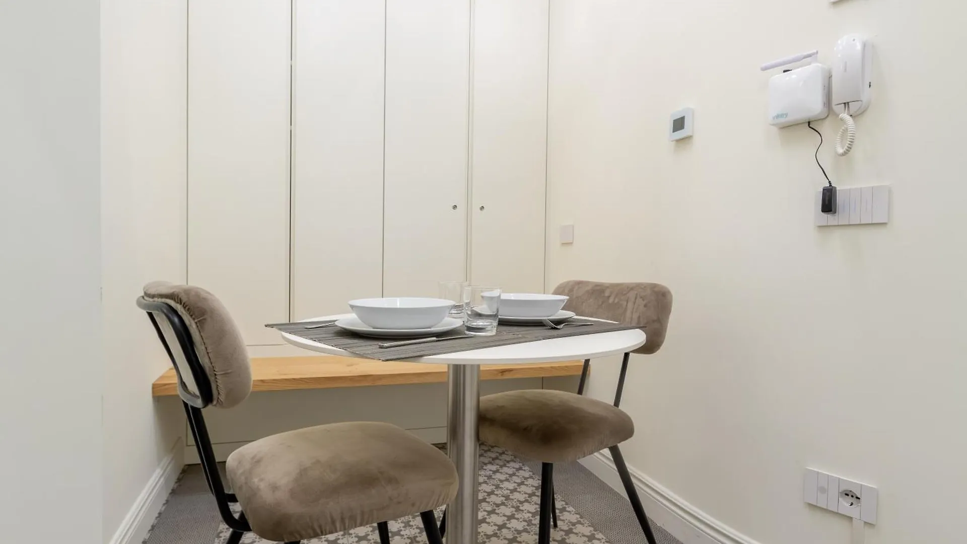 Apartment Milano Centro Storico Vetra M4-Studio 10Min Walk Duomo Italy